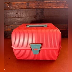 80s Vintage Sassaby Makeup Case